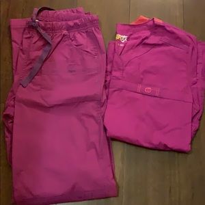 WONDERWINK scrub set